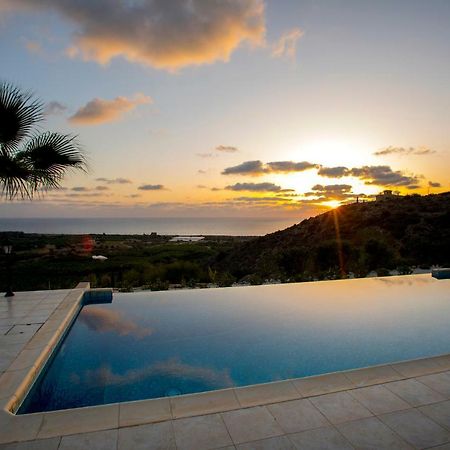 Villa Blue Jadeite Peyia Exterior photo