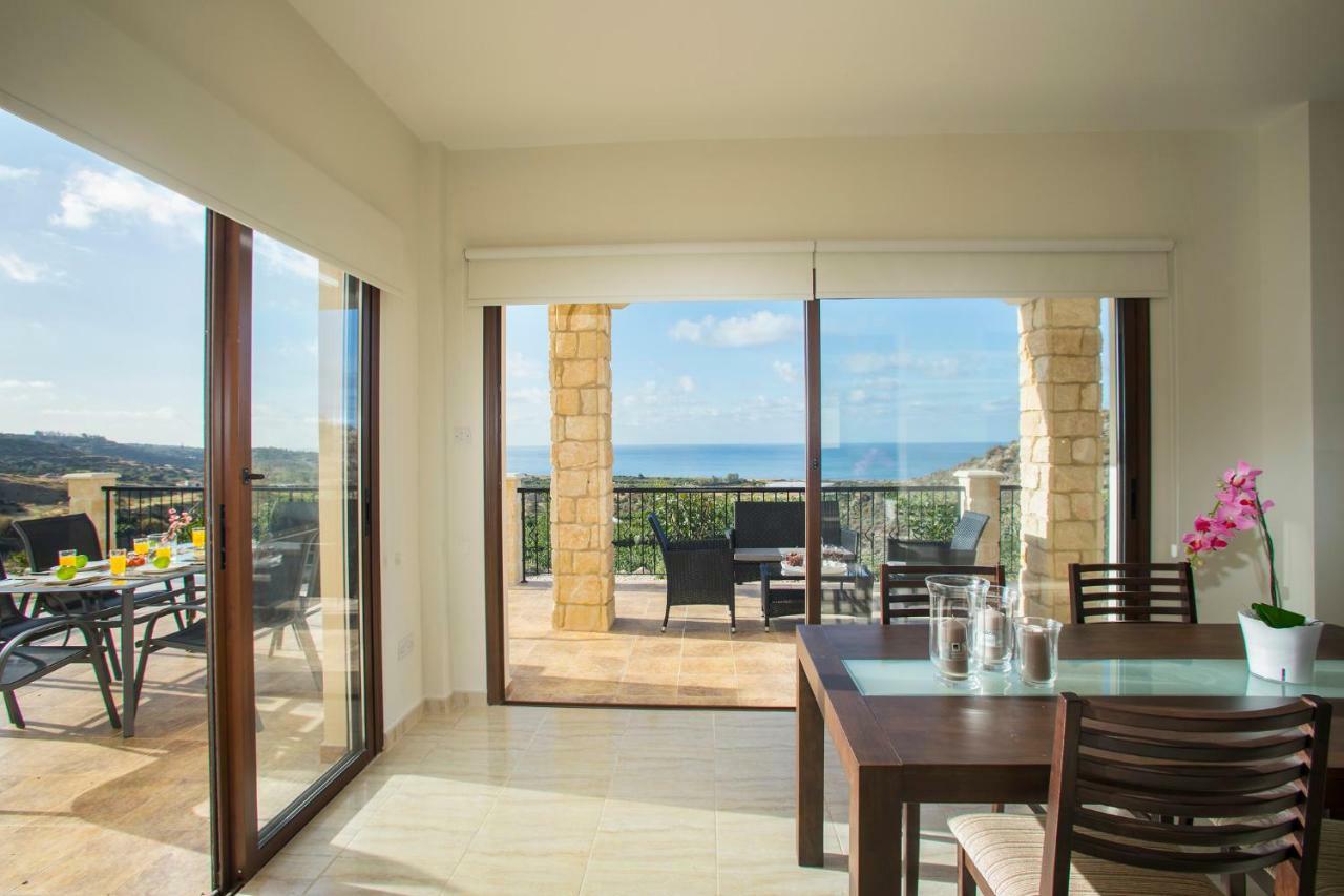 Villa Blue Jadeite Peyia Exterior photo